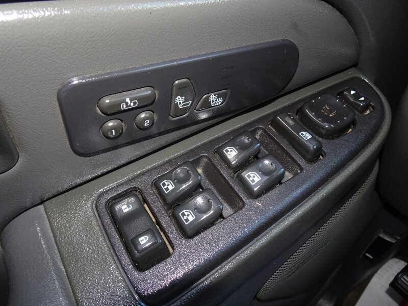 2005 GMC Sierra 2500HD SLE   - Photo 24 - Cincinnati, OH 45255