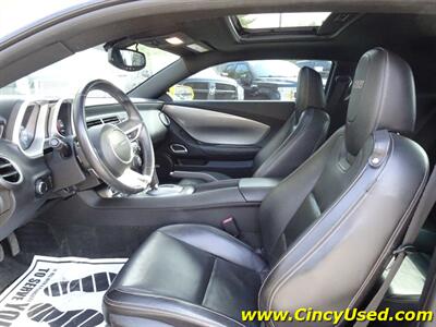2010 Chevrolet Camaro SS   - Photo 12 - Cincinnati, OH 45255