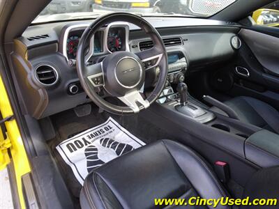 2010 Chevrolet Camaro SS   - Photo 11 - Cincinnati, OH 45255