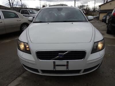 2007 Volvo S40 2.4i   - Photo 2 - Cincinnati, OH 45255