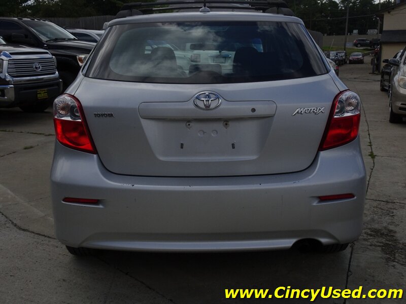 2009 Toyota Matrix - Photo 8 - Cincinnati, OH 45255