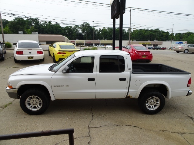2001 Dodge Dakota SLT - Photo 7 - Cincinnati, OH 45255