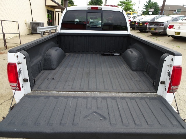 2001 Dodge Dakota SLT - Photo 9 - Cincinnati, OH 45255