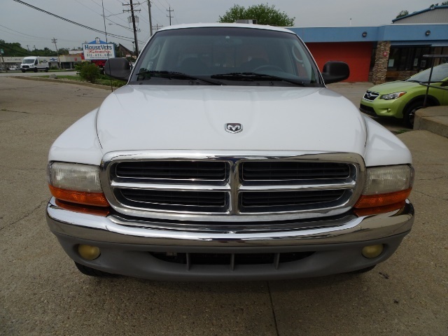 2001 Dodge Dakota SLT - Photo 2 - Cincinnati, OH 45255