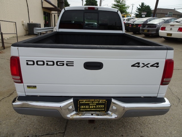 2001 Dodge Dakota SLT - Photo 4 - Cincinnati, OH 45255