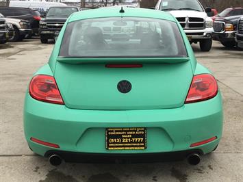 2012 Volkswagen Beetle Turbo   - Photo 5 - Cincinnati, OH 45255