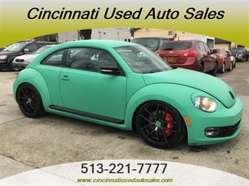 2012 Volkswagen Beetle Turbo   - Photo 1 - Cincinnati, OH 45255