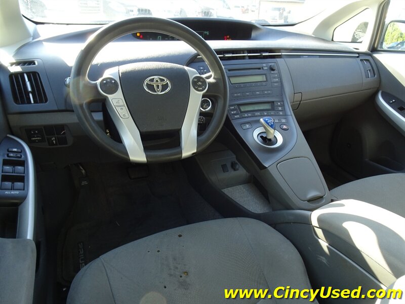 2010 Toyota Prius I - Photo 12 - Cincinnati, OH 45255