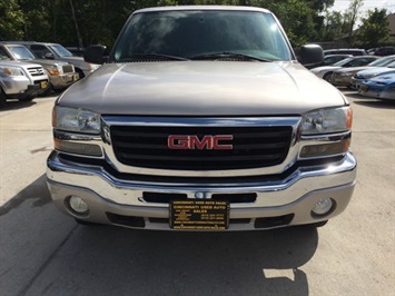 2004 GMC Sierra 1500 Work Truck   - Photo 2 - Cincinnati, OH 45255