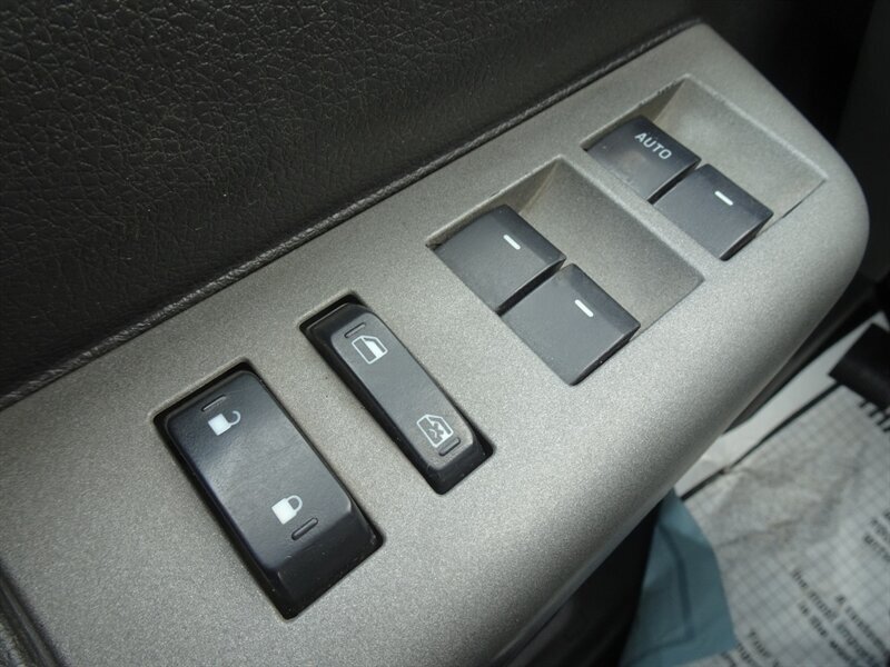 2011 Ford F-250 Super Duty Lariat Aluminum Flatbed - Photo 51 - Cincinnati, OH 45255