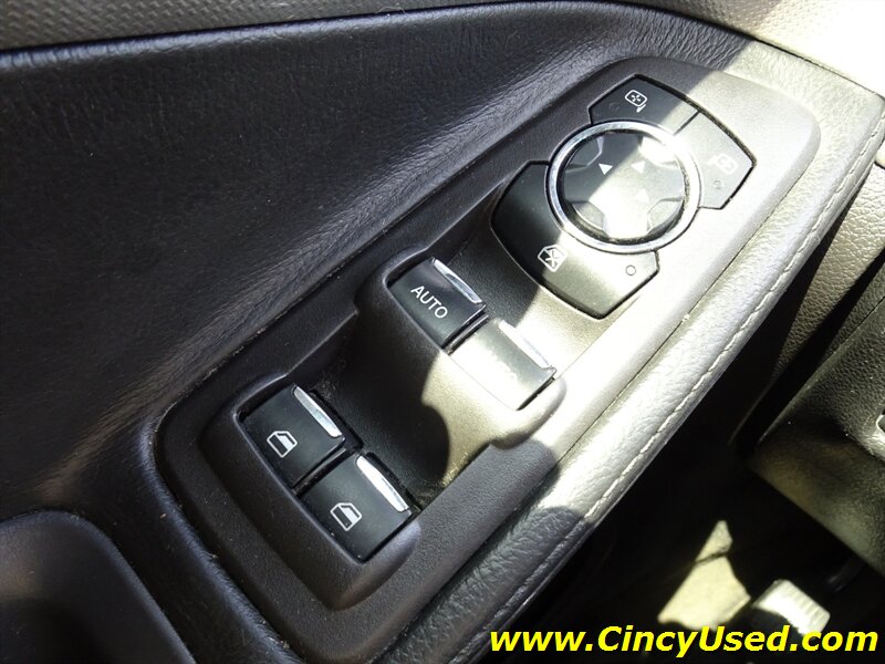 2015 Ford Explorer XLT - Photo 27 - Cincinnati, OH 45255