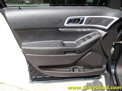 2015 Ford Explorer XLT   - Photo 29 - Cincinnati, OH 45255
