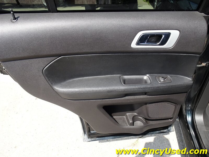 2015 Ford Explorer XLT - Photo 28 - Cincinnati, OH 45255