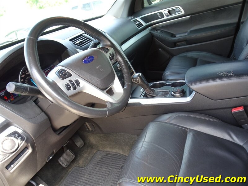 2015 Ford Explorer XLT - Photo 13 - Cincinnati, OH 45255