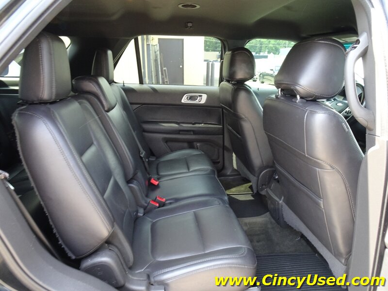 2015 Ford Explorer XLT - Photo 16 - Cincinnati, OH 45255