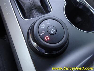 2015 Ford Explorer XLT   - Photo 19 - Cincinnati, OH 45255
