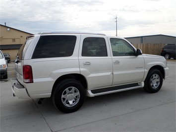 2006 Cadillac Escalade   - Photo 6 - Cincinnati, OH 45255