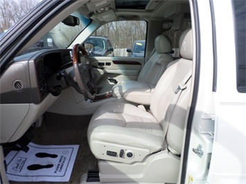 2006 Cadillac Escalade   - Photo 15 - Cincinnati, OH 45255