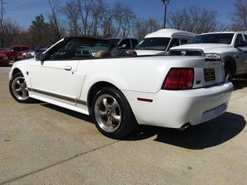 2004 Ford Mustang GT Deluxe   - Photo 12 - Cincinnati, OH 45255