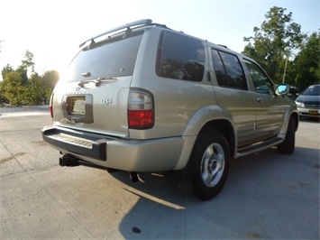 2000 INFINITI QX4   - Photo 13 - Cincinnati, OH 45255