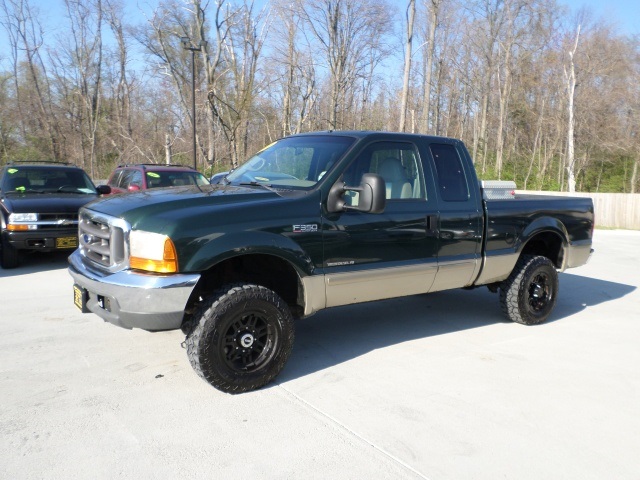 2001 Ford F-350 Super Duty Lariat   - Photo 3 - Cincinnati, OH 45255