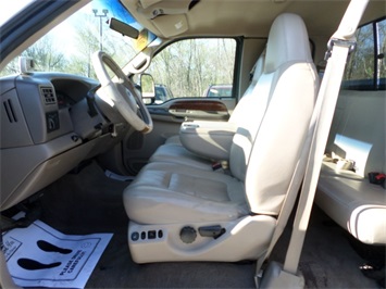 2001 Ford F-350 Super Duty Lariat   - Photo 14 - Cincinnati, OH 45255