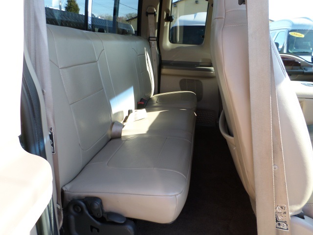 2001 Ford F-350 Super Duty Lariat   - Photo 9 - Cincinnati, OH 45255