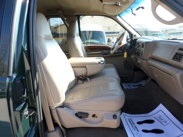 2001 Ford F-350 Super Duty Lariat   - Photo 8 - Cincinnati, OH 45255