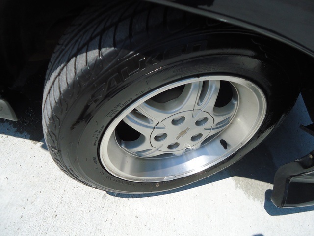 2001 Chevrolet S10 LS - Photo 22 - Cincinnati, OH 45255