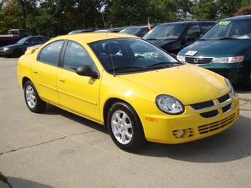 2003 Dodge Neon SXT   - Photo 1 - Cincinnati, OH 45255