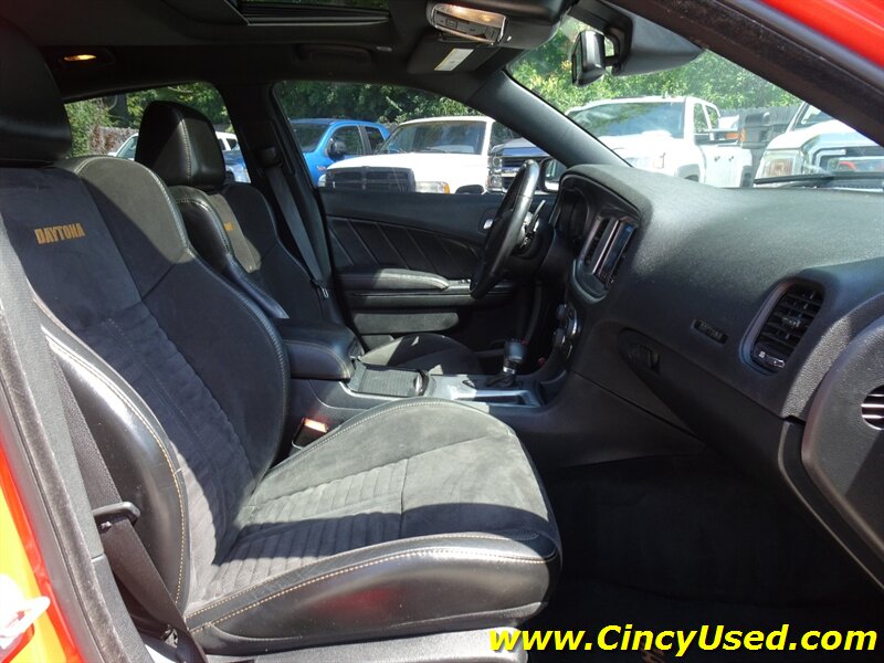 2017 Dodge Charger Daytona 392 - Photo 18 - Cincinnati, OH 45255