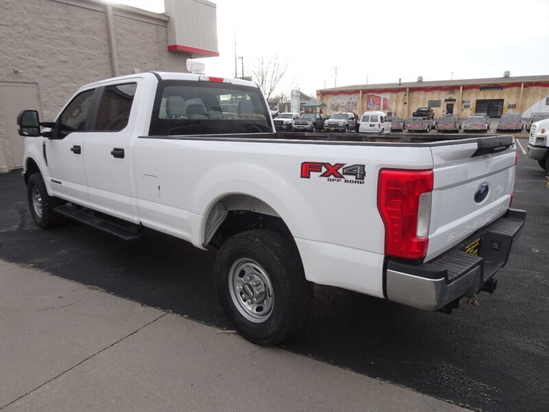 2017 Ford F-250 Super Duty XL Powerstroke V8 4X4 - Photo 14 - Cincinnati, OH 45255