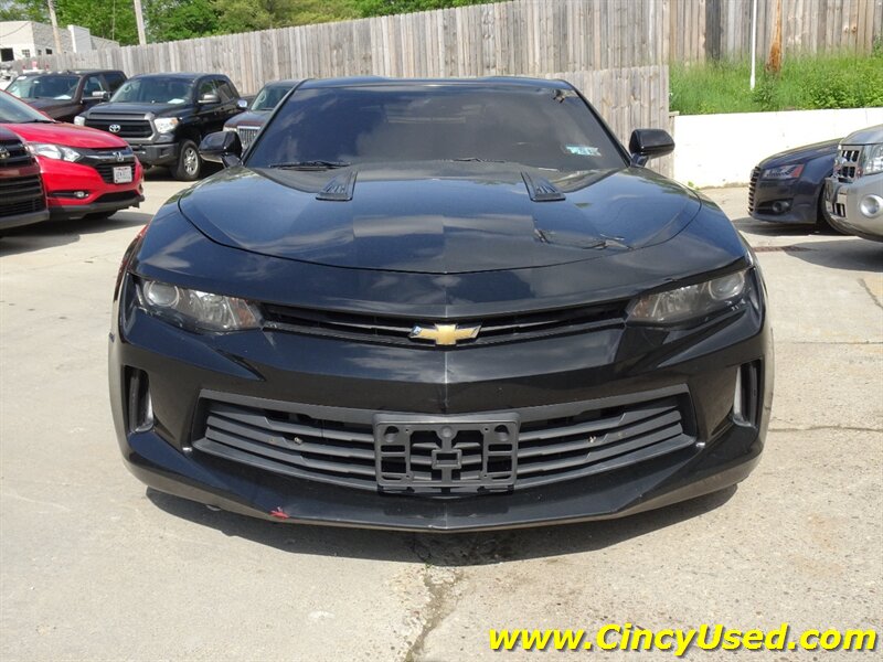 2016 Chevrolet Camaro LT - Photo 2 - Cincinnati, OH 45255
