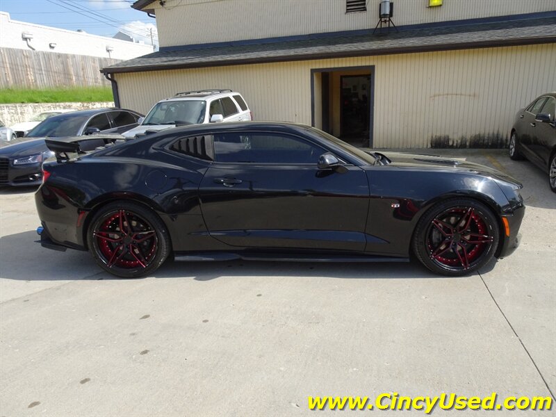 2016 Chevrolet Camaro LT - Photo 6 - Cincinnati, OH 45255