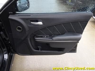 2012 Dodge Charger SRT8   - Photo 28 - Cincinnati, OH 45255