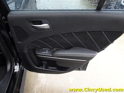 2012 Dodge Charger SRT8   - Photo 29 - Cincinnati, OH 45255