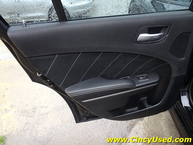 2012 Dodge Charger SRT8   - Photo 27 - Cincinnati, OH 45255