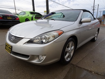 2005 Toyota Camry Solara SLE V6   - Photo 8 - Cincinnati, OH 45255