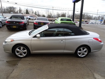 2005 Toyota Camry Solara SLE V6   - Photo 7 - Cincinnati, OH 45255