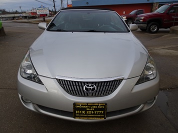 2005 Toyota Camry Solara SLE V6   - Photo 9 - Cincinnati, OH 45255