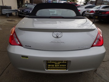 2005 Toyota Camry Solara SLE V6   - Photo 5 - Cincinnati, OH 45255