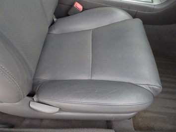 2005 Toyota Camry Solara SLE V6   - Photo 19 - Cincinnati, OH 45255