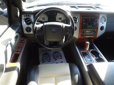 2007 Ford Expedition EL Eddie Bauer  Extended 4X4 - Photo 10 - Cincinnati, OH 45255