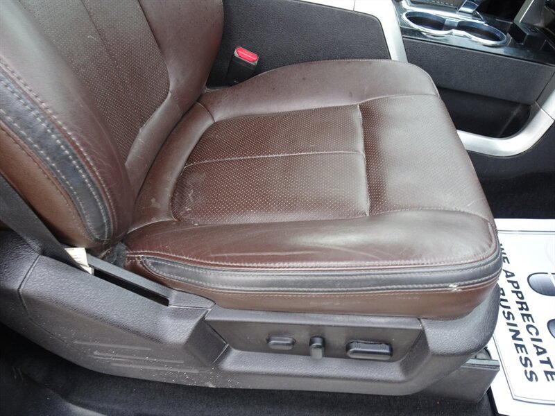 2012 Ford F-150 Platinum 3.5L Ecoboost V6 4X4 - Photo 17 - Cincinnati, OH 45255