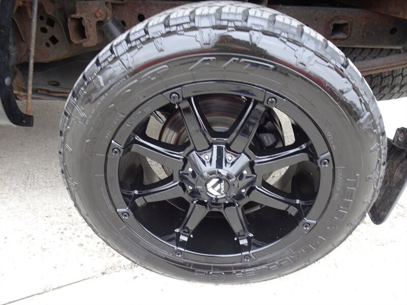 2012 Ford F-150 Platinum 3.5L Ecoboost V6 4X4 - Photo 34 - Cincinnati, OH 45255