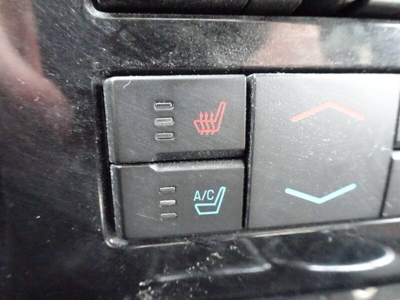 2012 Ford F-150 Platinum 3.5L Ecoboost V6 4X4 - Photo 26 - Cincinnati, OH 45255