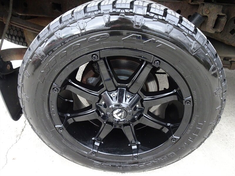 2012 Ford F-150 Platinum 3.5L Ecoboost V6 4X4 - Photo 33 - Cincinnati, OH 45255