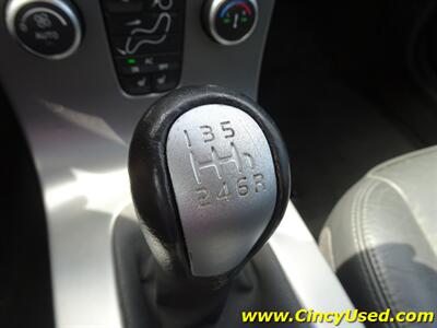 2006 Volvo C70 T5   - Photo 19 - Cincinnati, OH 45255