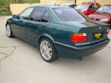 1992 BMW 318i   - Photo 4 - Cincinnati, OH 45255