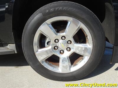 2016 Chevrolet Suburban LT   - Photo 30 - Cincinnati, OH 45255